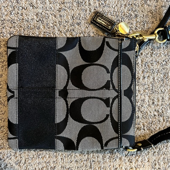 Coach Crossbody Bag - Picture 3 of 4